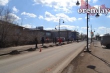 В Соль-Илецке перед приездом Дениса Паслера вычищали центр города и мыли асфальт