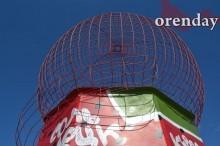 В Соль-Илецке перед приездом Дениса Паслера вычищали центр города и мыли асфальт