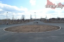 В Соль-Илецке перед приездом Дениса Паслера вычищали центр города и мыли асфальт