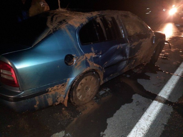 Сотрудник Росгвардии в Оренбуржье спас женщину из утонувшего в канаве автомобиля