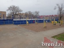 В Оренбурге третий год никому нет дела до проблем благоустроенного двора В Оренбурге третий год никому нет дела до проблем благоустроенного двора