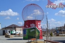 В Соль-Илецке перед приездом Дениса Паслера вычищали центр города и мыли асфальт