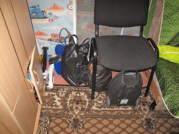 В Светлом мужчина выкрал из гаража насос, колонку, шлифовальные машины и боксерскую грушу В Светлом мужчина выкрал из гаража насос, колонку, шлифовальные машины и боксерскую грушу