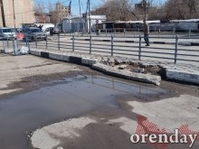 В Оренбурге чиновникам и надзорным органам плевать на состояние привокзальной площади