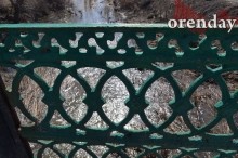 В Соль-Илецке перед приездом Дениса Паслера вычищали центр города и мыли асфальт