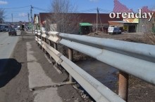 В Соль-Илецке перед приездом Дениса Паслера вычищали центр города и мыли асфальт