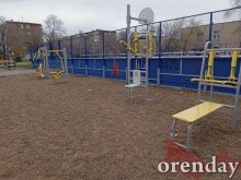 В Оренбурге третий год никому нет дела до проблем благоустроенного двора В Оренбурге третий год никому нет дела до проблем благоустроенного двора