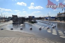 В Соль-Илецке перед приездом Дениса Паслера вычищали центр города и мыли асфальт