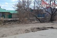 В Соль-Илецке перед приездом Дениса Паслера вычищали центр города и мыли асфальт